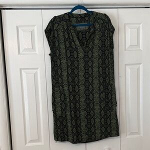 Anthropologie Sleeveless V-Neck Snake Print Shift Dress - Olive & Black
